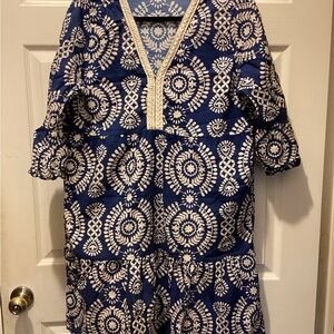 Elegant Blue and Cream Patterned Dress